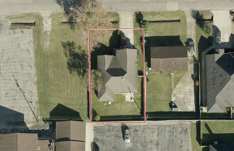 Aerial photo of 4110 Maggie, lot outlined in red