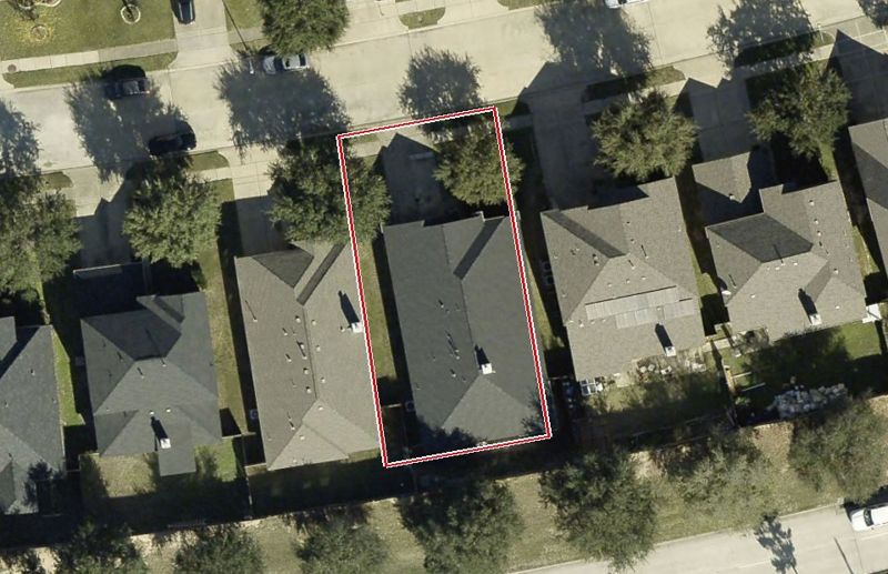 Aerial photo of 21323 Branchport Dr, lot outlined in red