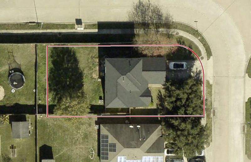 Aerial photo of 16119 Appleyard Ln, lot outlined in red
