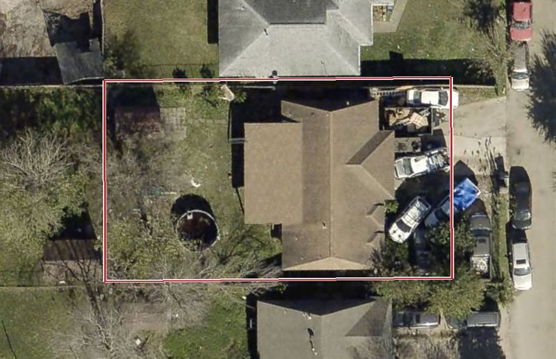 Aerial photo of 12411 Daventry Ln, lot outlined in red