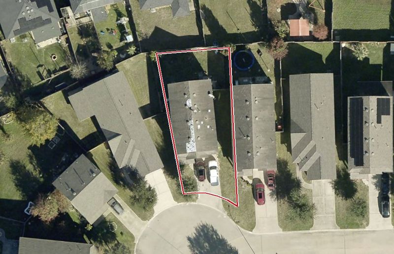 Aerial photo of 19734 Ashley Terrace Ln, lot outlined in red