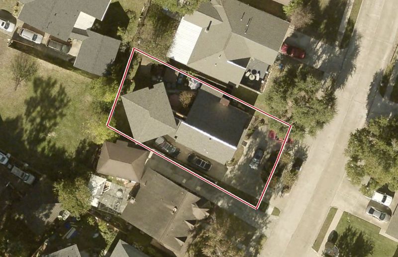 Aerial photo of 12911 Stillington Dr, lot outlined in red