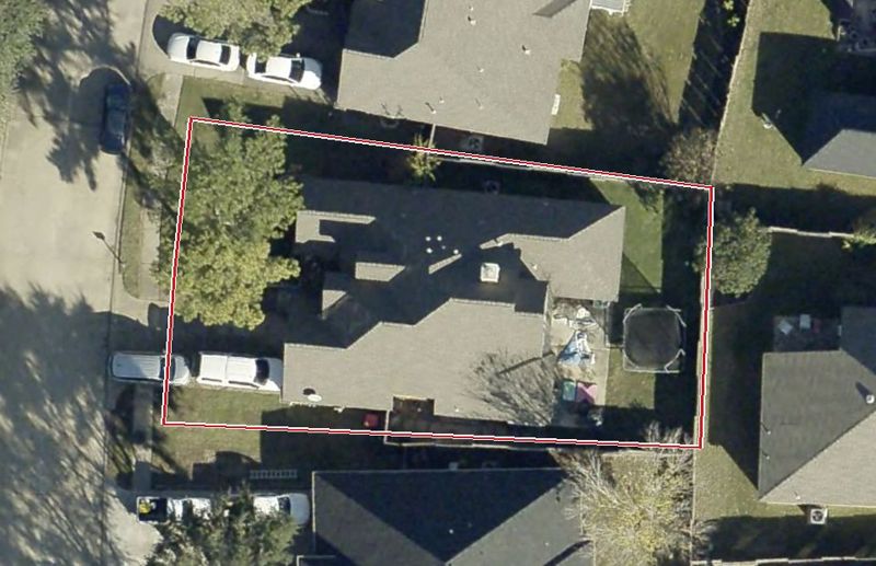 Aerial photo of 5630 Bear Meadow Ln, lot outlined in red
