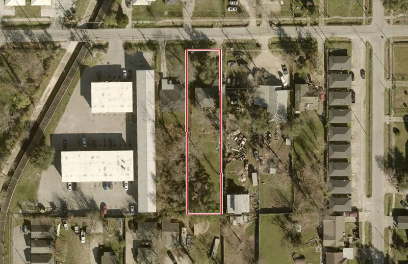 Aerial photo of 5524 Rand St, lot outlined in red