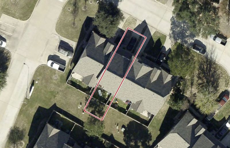 Aerial photo of 1636 Grable Cove Ln, lot outlined in red